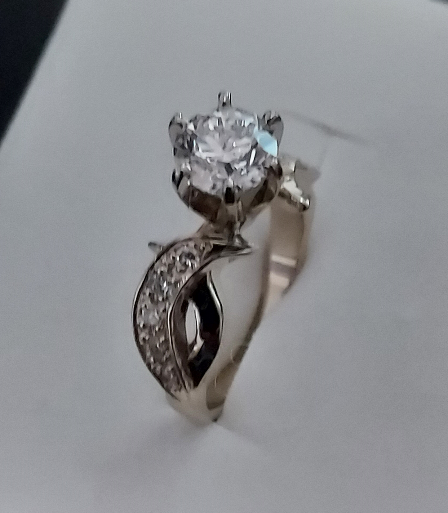 Custom engagement ring