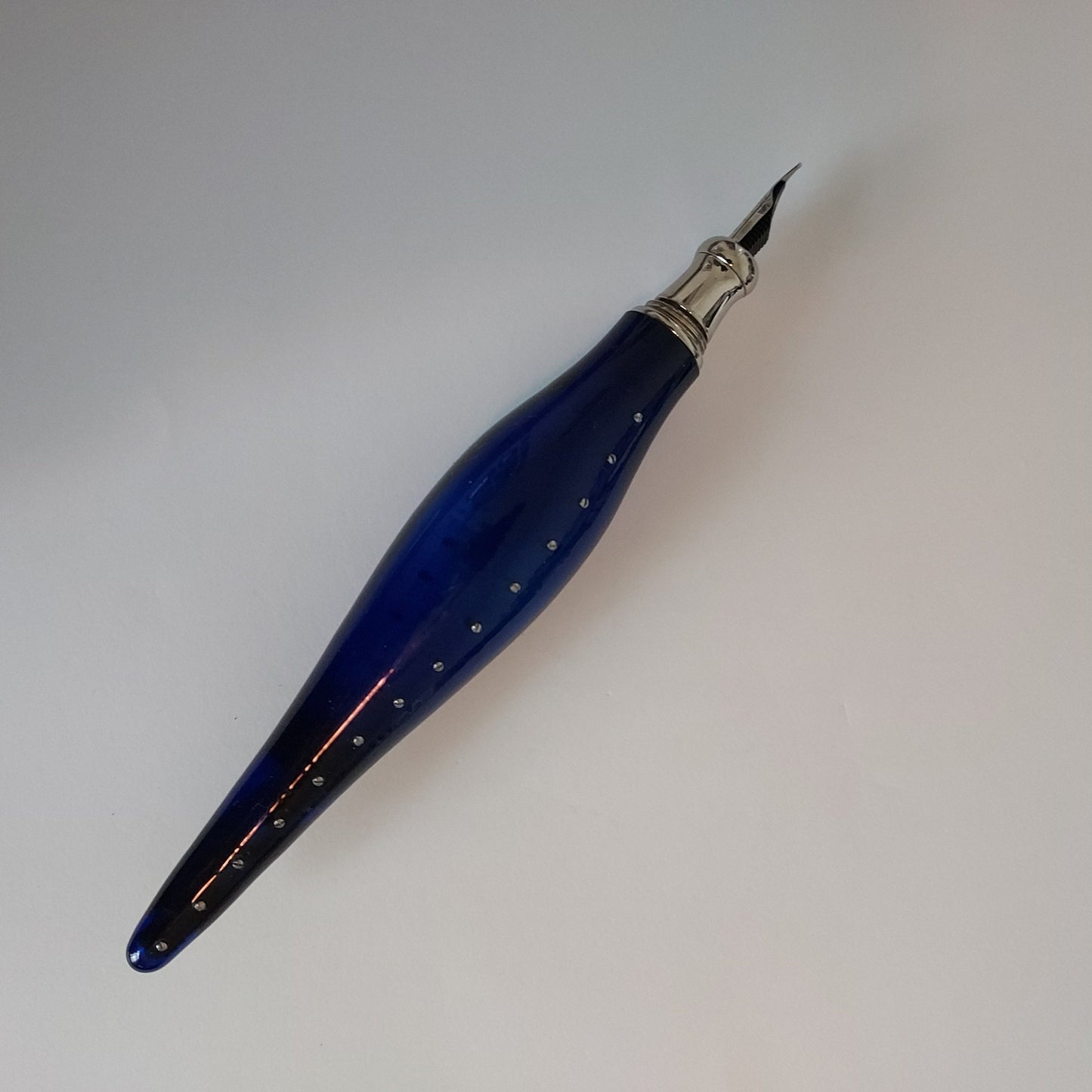 Riveted suspension Glass pens